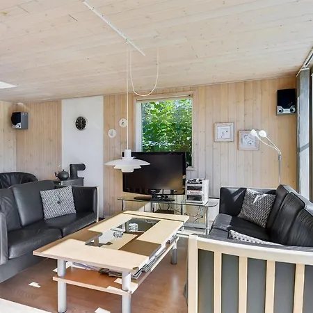 Prázdninový dům Leandra - 600m From The Sea By Interhome *