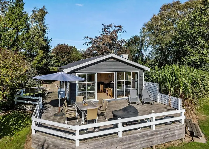 Leandra - 600m From The Sea By Interhome *