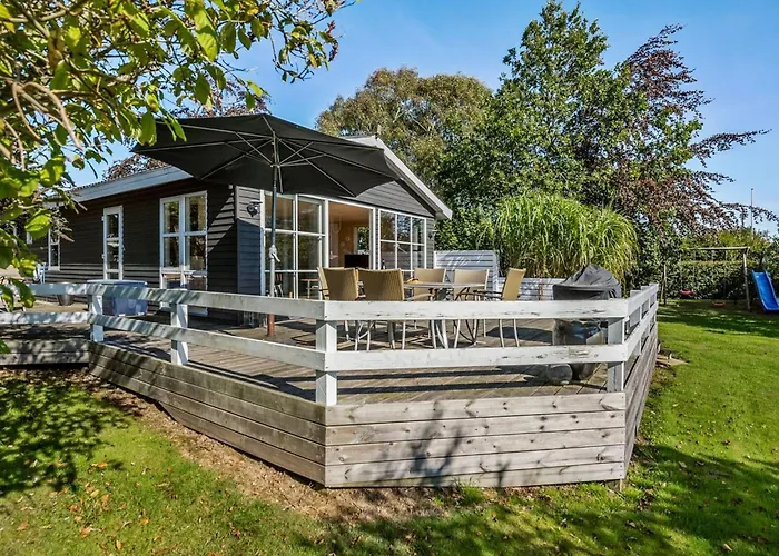 Leandra - 600m From The Sea By Interhome *