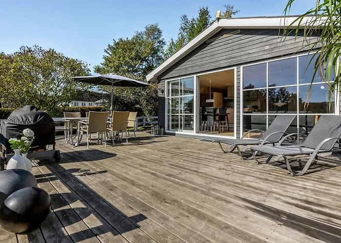 Leandra - 600m From The Sea By Interhome Дом отдыха